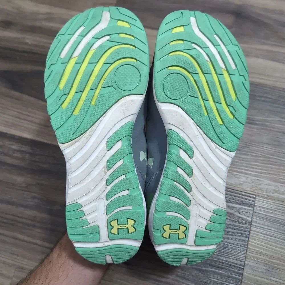 Under Armour Charged Women's 8 Running Shoes‎ White Green And Gray